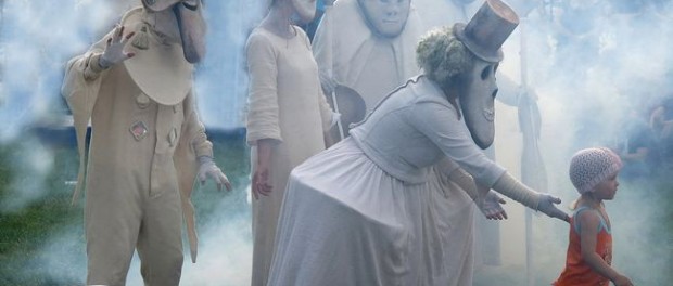 Dê uma chance as pessoas novas