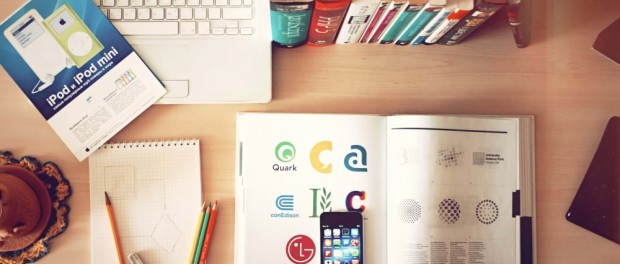 Organize suas ideias - imagem mesa de trabalho organizada